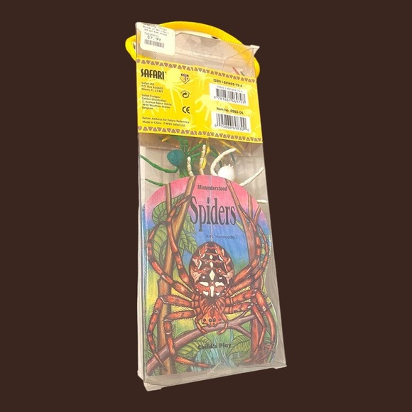 Safari Ltd Spider Set Of 8 Plus Pop Up Book Mini Spiders Educational Book - Picture 9 of 10